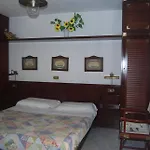 アパートホテル Mandel 2 By Mandel Club 4*
