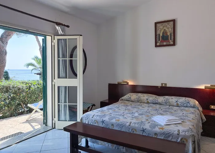 Mandel 2 By Mandel Club 3*